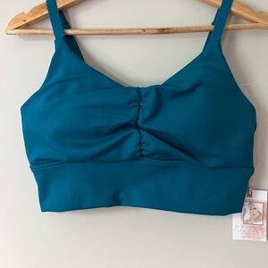 NWT Jessica Simpson Rushed Sport Bra